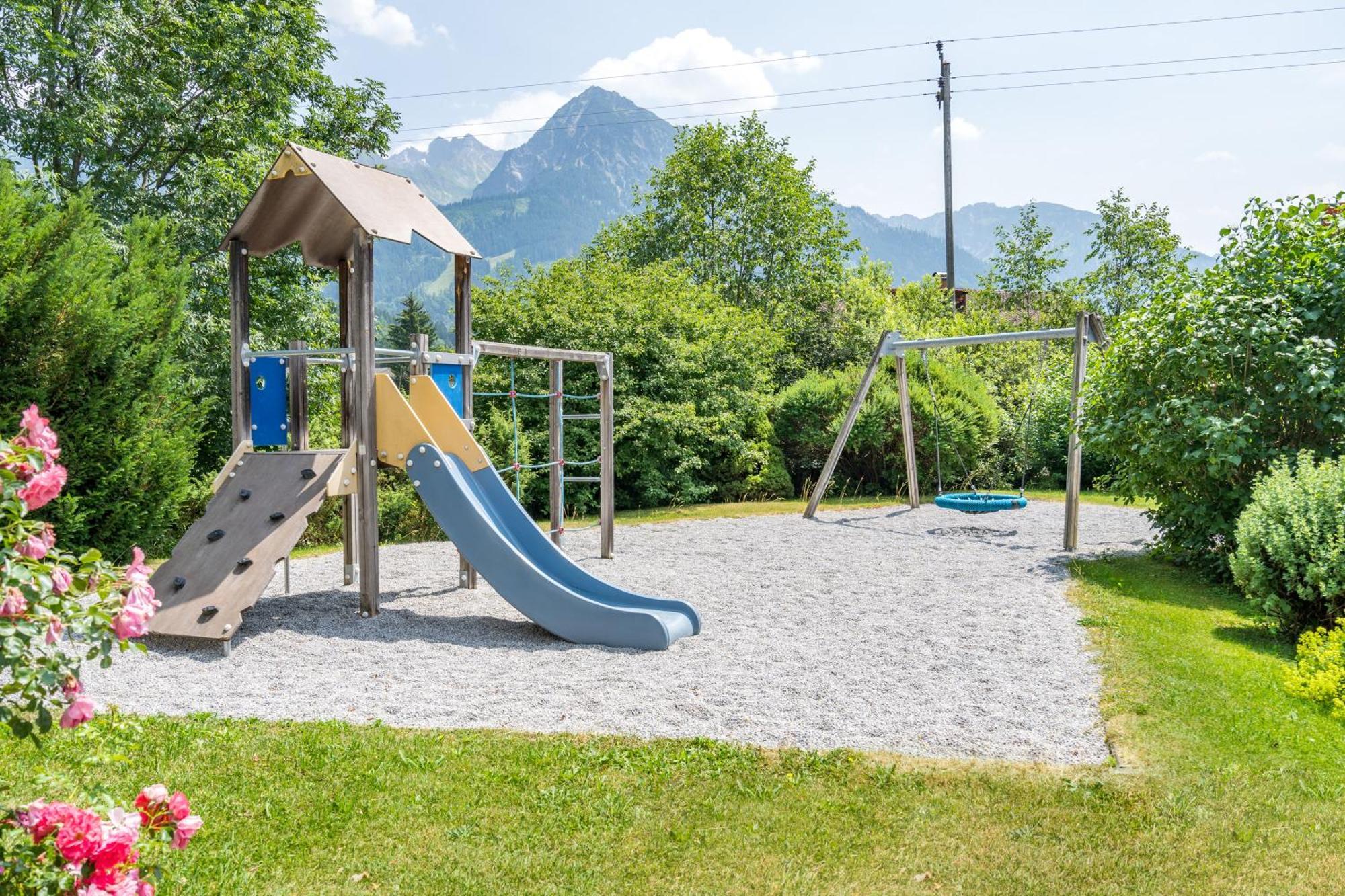 Wohlfühlhotel Frohsinn Fischen im Allgäu Exterior foto
